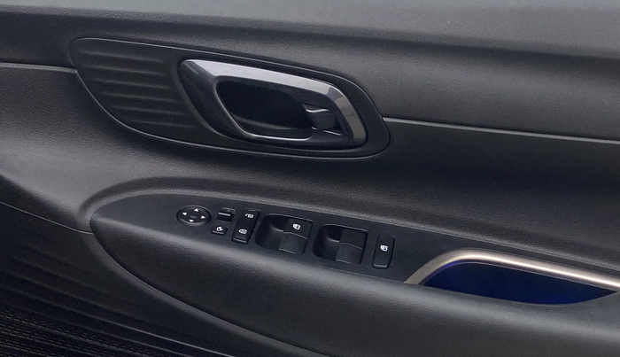 2023 Hyundai NEW I20 ASTA (O) 1.2 MT, Petrol, Manual, 13,901 km, Driver Side Door Panels Control