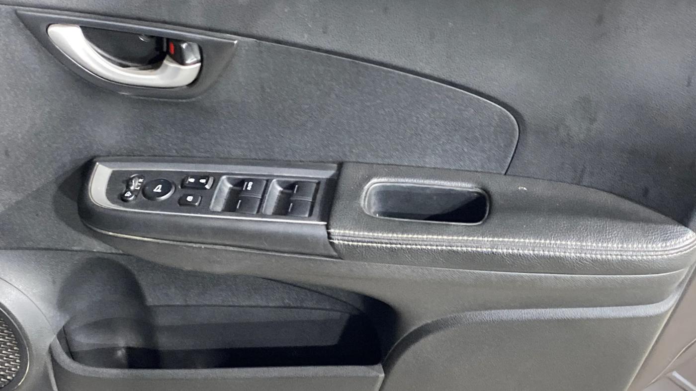 2019 Honda BR-V 1.5L I- DTEC VX, Diesel, Manual, 89,223 km, Driver Side Door Panels Control