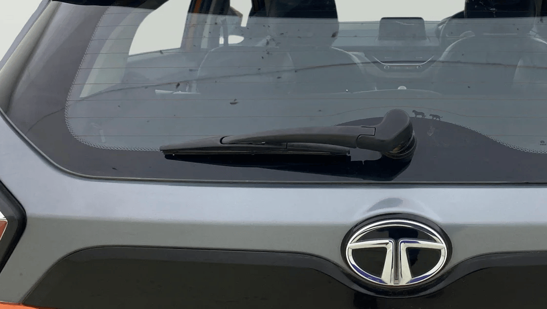 2019 Tata NEXON XZ PLUS PETROL DUAL TONE, CNG, Manual, 89,322 km, Rear Wiper