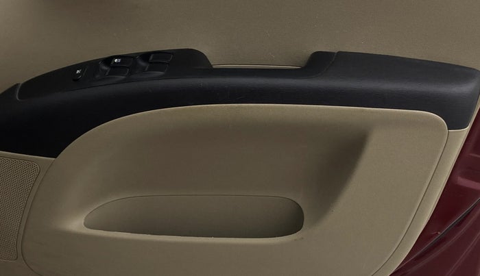 2014 Hyundai i10 SPORTZ 1.1, Petrol, Manual, 23,360 km, Driver Side Door Panels Control