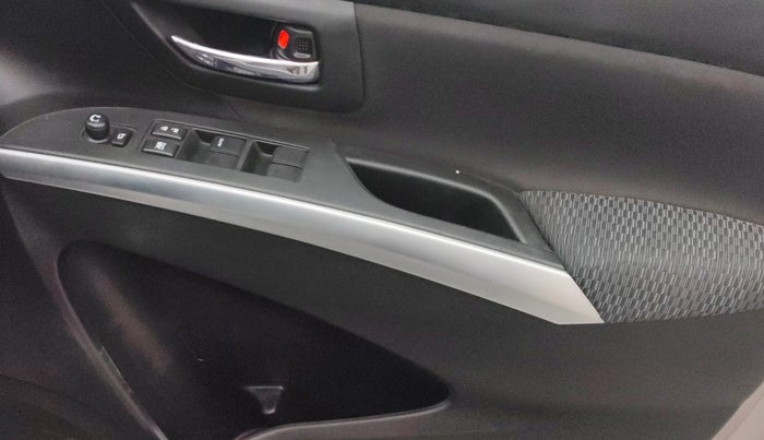 2021 Maruti S Cross ZETA 1.5, Petrol, Manual, 52,139 km, Driver Side Door Panels Control