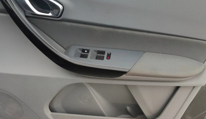 2020 Tata TIGOR XZA PLUS PETROL, Petrol, Automatic, 54,204 km, Driver Side Door Panels Control