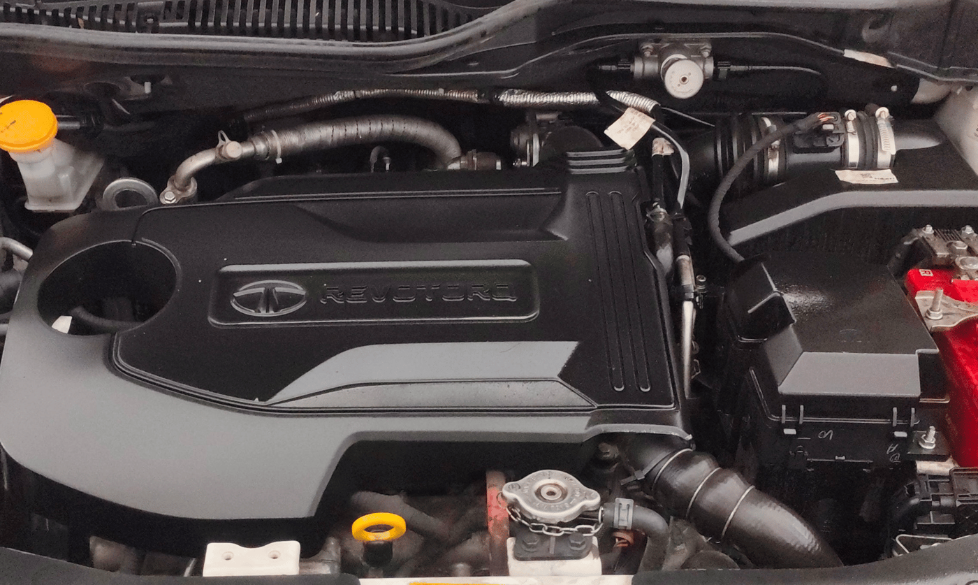 2022 Tata ALTROZ XZ PLUS DIESEL, Diesel, Manual, 40,413 km, Engine View