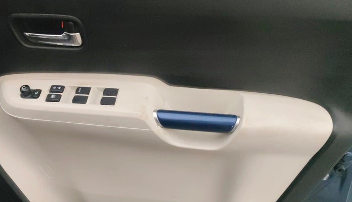2021 Maruti IGNIS ZETA 1.2 AMT, Petrol, Automatic, 34,186 km, Driver Side Door Panels Control
