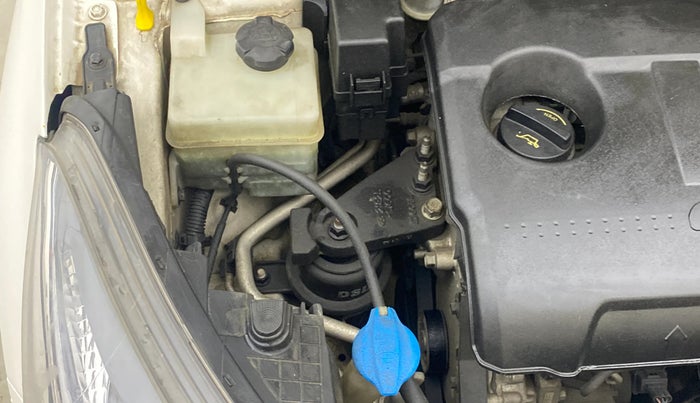 2014 Hyundai i20 SPORTZ 1.4 CRDI, Diesel, Manual, 77,055 km, Engine View - Right