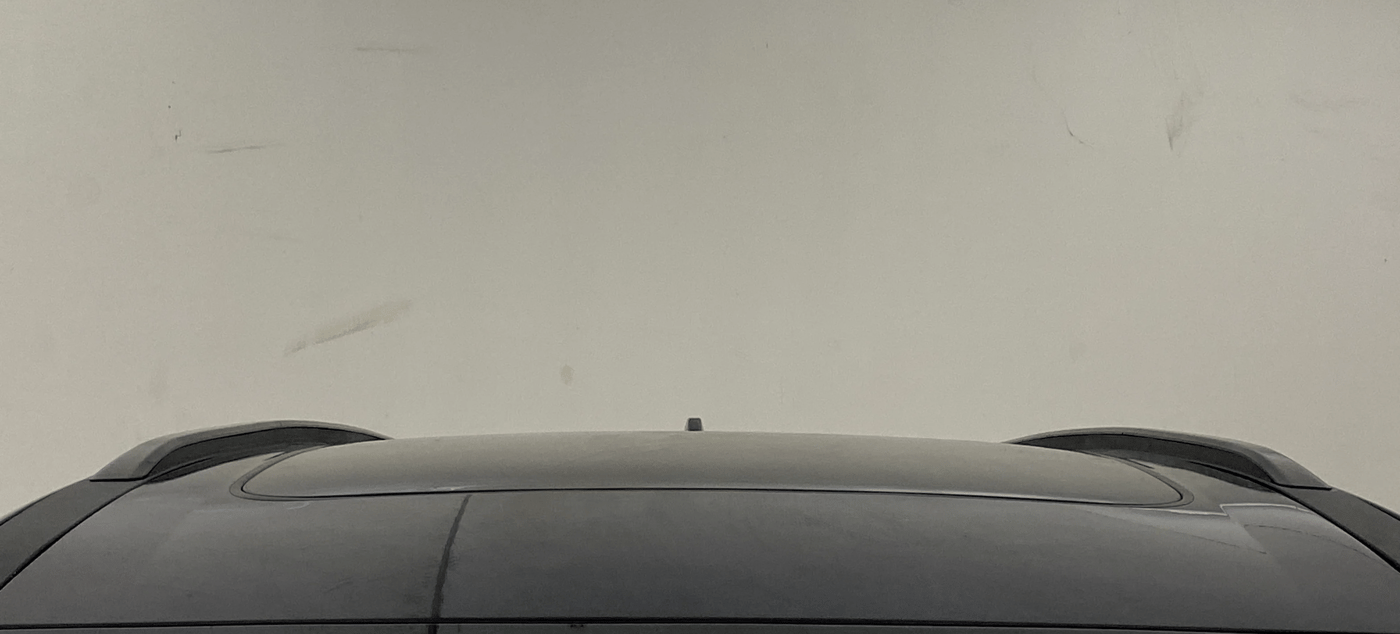 2021 Mahindra XUV700 AX 7 P AT 7 STR, Petrol, Automatic, 31,113 km, Moonroof/ Sunroof