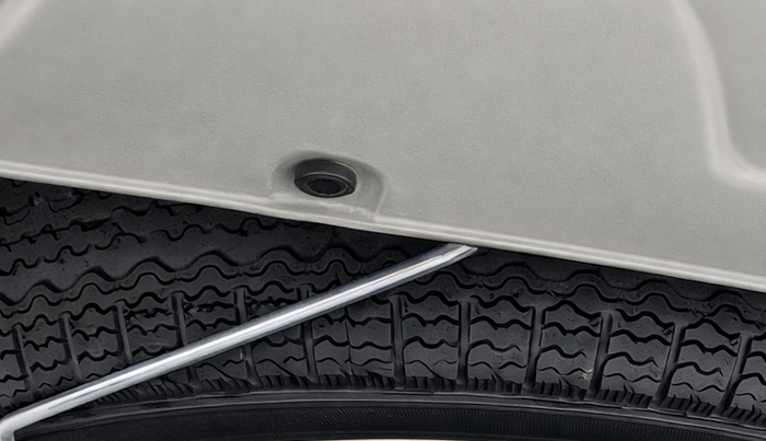 2022 Renault TRIBER RXT, Petrol, Manual, 1,02,061 km, Spare Tyre