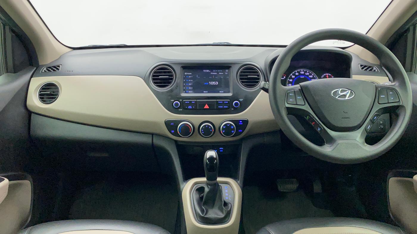 2017 Hyundai Grand i10 SPORTZ AT 1.2 KAPPA VTVT, Petrol, Automatic, 55,891 km, Dashboard