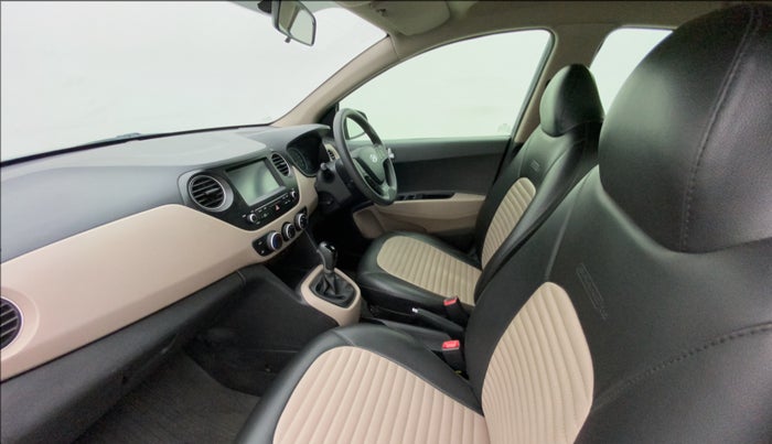 2017 Hyundai Grand i10 SPORTZ AT 1.2 KAPPA VTVT, Petrol, Automatic, 55,891 km, Right Side Front Door Cabin