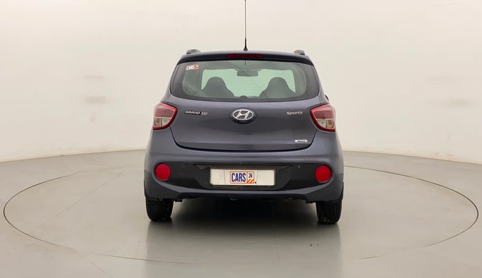 2017 Hyundai Grand i10 SPORTZ AT 1.2 KAPPA VTVT, Petrol, Automatic, 55,891 km, Back/Rear