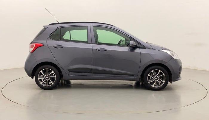 2017 Hyundai Grand i10 SPORTZ AT 1.2 KAPPA VTVT, Petrol, Automatic, 55,891 km, Right Side View