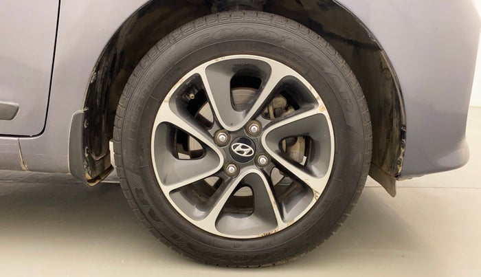 2017 Hyundai Grand i10 SPORTZ AT 1.2 KAPPA VTVT, Petrol, Automatic, 55,891 km, Right Front Wheel