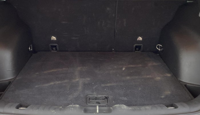 2018 Jeep Compass LIMITED 1.4 PETROL AT, Petrol, Automatic, 30,862 km, Boot Inside