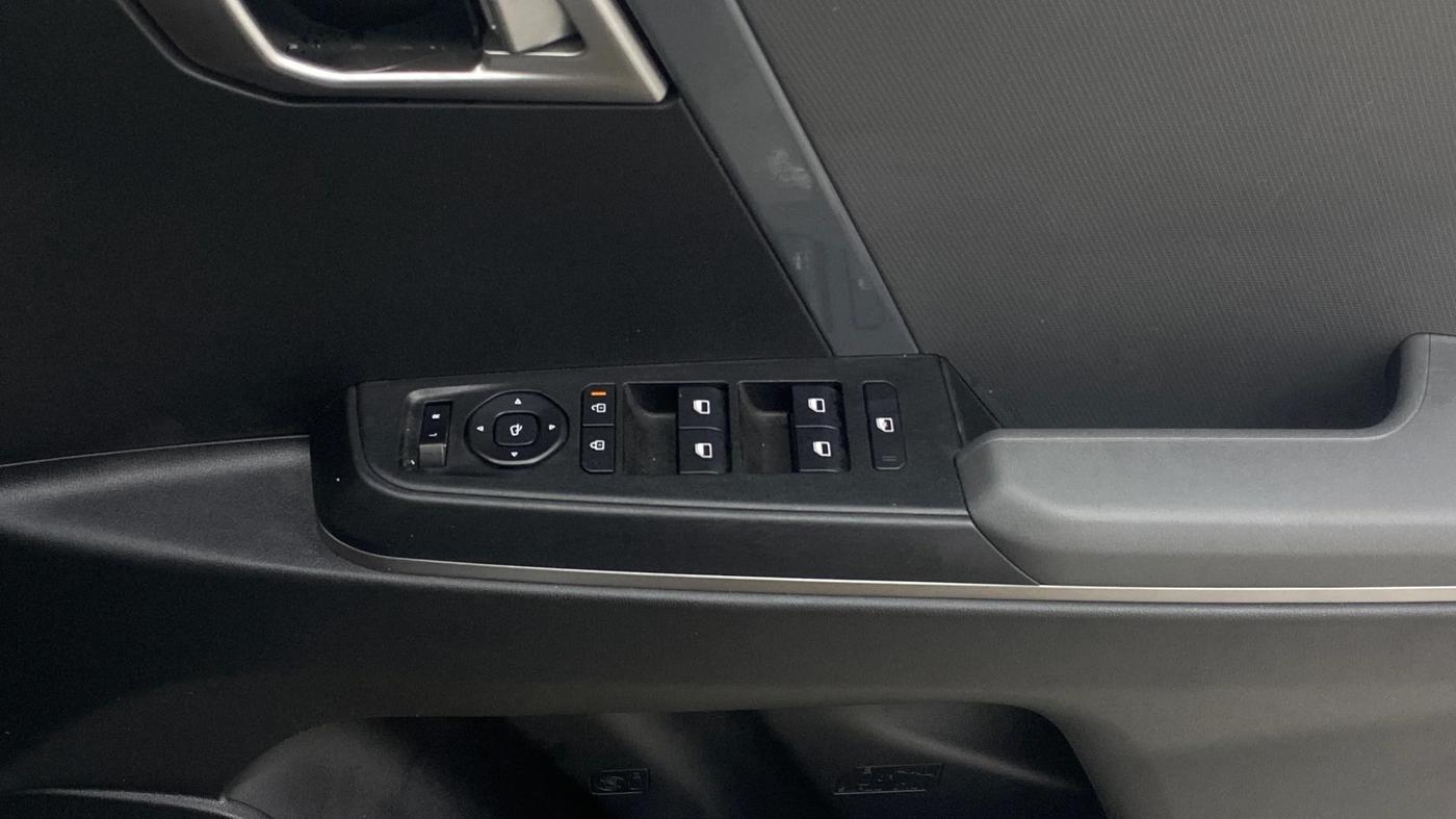 2025 KIA SYROS HTK (O) 1.5 Diesel 6MT, Diesel, Manual, 6,942 km, Driver Side Door Panels Control