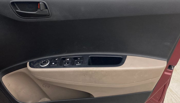 2015 Hyundai Grand i10 MAGNA 1.2 KAPPA VTVT, Petrol, Manual, 1,02,210 km, Driver Side Door Panels Control