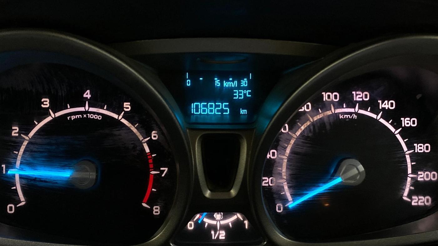 2014 Ford Ecosport TITANIUM 1.0L ECOBOOST, Petrol, Manual, 1,06,831 km, Odometer Image
