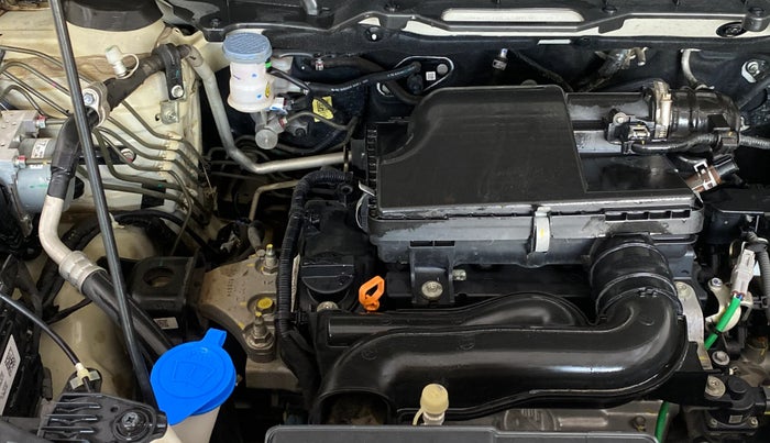 2024 Maruti BREZZA ZXI + SMART HYBRID, Petrol, Manual, 19,853 km, Engine View - Right