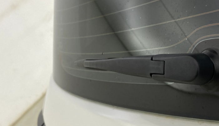 2024 Maruti BREZZA ZXI + SMART HYBRID, Petrol, Manual, 19,853 km, Rear Wiper