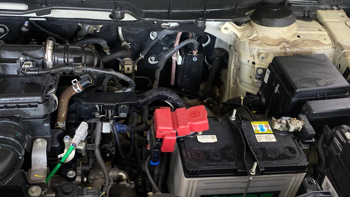 2024 Maruti BREZZA ZXI + SMART HYBRID, Petrol, Manual, 19,853 km, Engine View - Left
