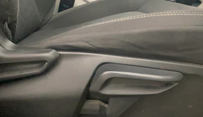 2021 Tata NEXON XZ PLUS PETROL SUNROOF, Petrol, Manual, 76,947 km, Driver Side Adjustment Panel