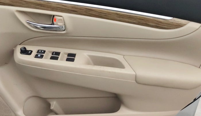 2022 Maruti Ciaz ALPHA 1.5 SHVS PETROL, Petrol, Manual, 76,642 km, Driver Side Door Panels Control