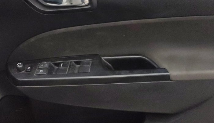 2015 Maruti Swift VXI, Petrol, Manual, 82,011 km, Driver Side Door Panels Control