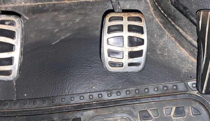 2018 Maruti Wagon R 1.0 VXI, Petrol, Manual, 20,664 km, Pedals