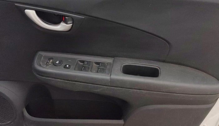 2017 Honda BR-V 1.5L I-VTEC S, CNG, Manual, 81,618 km, Driver Side Door Panels Control