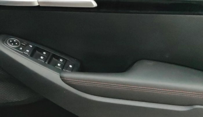 2021 KIA SELTOS GTX PLUS DCT 1.4 PETROL, Petrol, Automatic, 72,721 km, Driver Side Door Panels Control