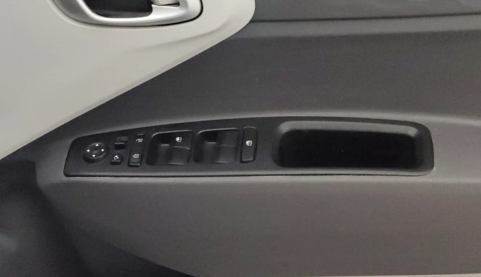 2023 Hyundai GRAND I10 NIOS SPORTZ 1.2 KAPPA VTVT, Petrol, Manual, 25,117 km, Driver Side Door Panels Control