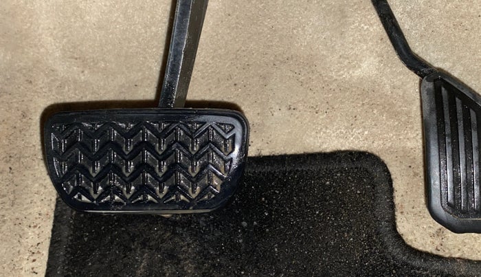 2018 Toyota YARIS VX CVT, Petrol, Automatic, 55,157 km, Pedals