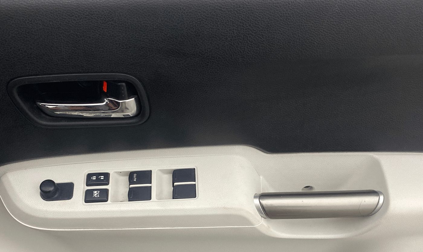 2017 Maruti IGNIS DELTA 1.2, Petrol, Manual, 79,412 km, Driver Side Door Panels Control