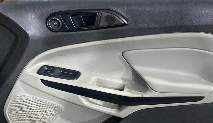 2017 Ford Ecosport AMBIENTE 1.5L PETROL, Petrol, Manual, 1,06,920 km, Driver Side Door Panels Control