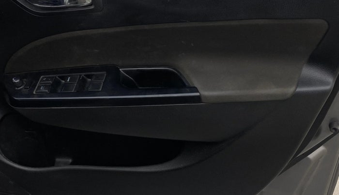 2017 Maruti Swift VXI O, Petrol, Manual, 84,716 km, Driver Side Door Panels Control