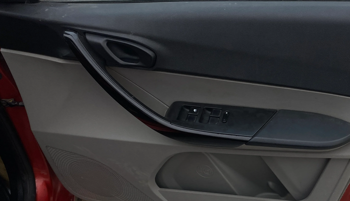 2017 Tata Tiago XT PETROL, Petrol, Manual, 80,203 km, Driver Side Door Panels Control