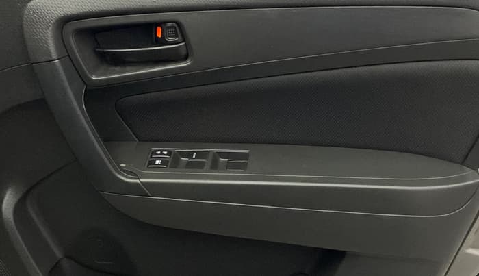 2016 Maruti Vitara Brezza VDI, Diesel, Manual, 1,01,560 km, Driver Side Door Panels Control