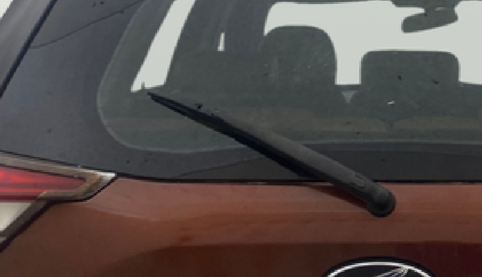 2018 Mahindra XUV500 W5, Diesel, Manual, 1,45,793 km, Rear Wiper