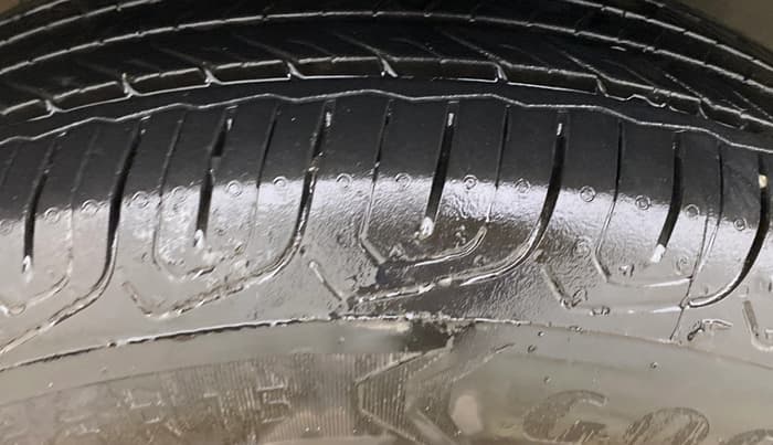 2015 Ford Ecosport TREND 1.5L DIESEL, Diesel, Manual, 77,051 km, Left Front Tyre Tread