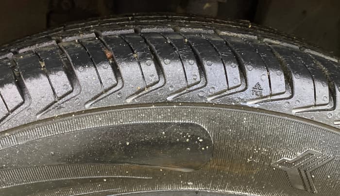 2017 Datsun Redi Go T (O), Petrol, Manual, 35,318 km, Left Front Tyre Tread