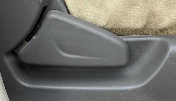 2017 Datsun Redi Go T (O), Petrol, Manual, 35,318 km, Driver Side Adjustment Panel