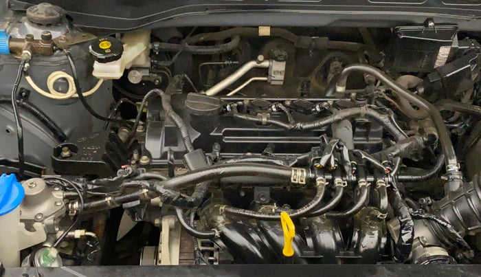 2022 Hyundai VENUE S+ 1.2, CNG, Manual, 56,314 km, Engine View - Right