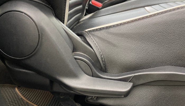 2021 Maruti Baleno ZETA CVT PETROL 1.2, Petrol, Automatic, 60,396 km, Driver Side Adjustment Panel