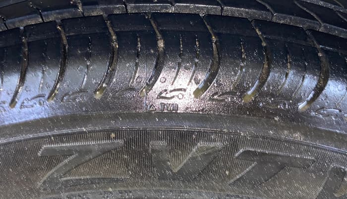 2014 Maruti Celerio VXI, Petrol, Manual, 29,639 km, Left Rear Tyre Tread