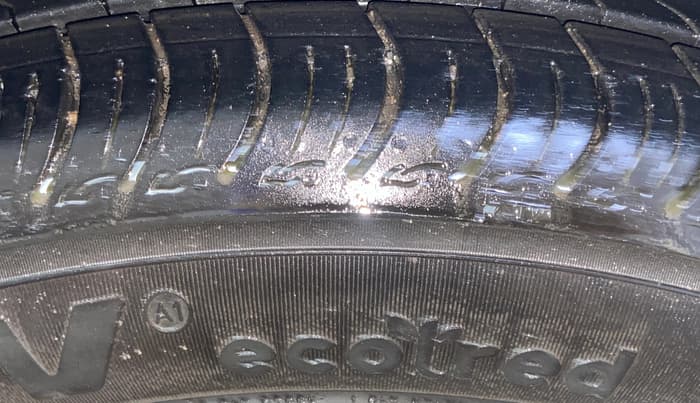 2014 Maruti Celerio VXI, Petrol, Manual, 29,639 km, Right Front Tyre Tread