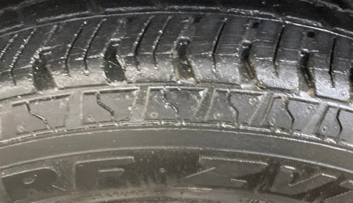 2014 Maruti Alto 800 LXI, Petrol, Manual, 26,335 km, Left Front Tyre Tread