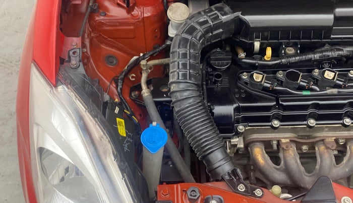 2019 Maruti Swift VXI AMT, Petrol, Automatic, 93,409 km, Engine View - Right