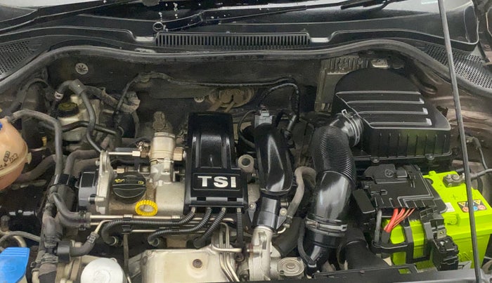 2016 Volkswagen Vento HIGHLINE PETROL AT, Petrol, Automatic, 1,21,926 km, Engine View