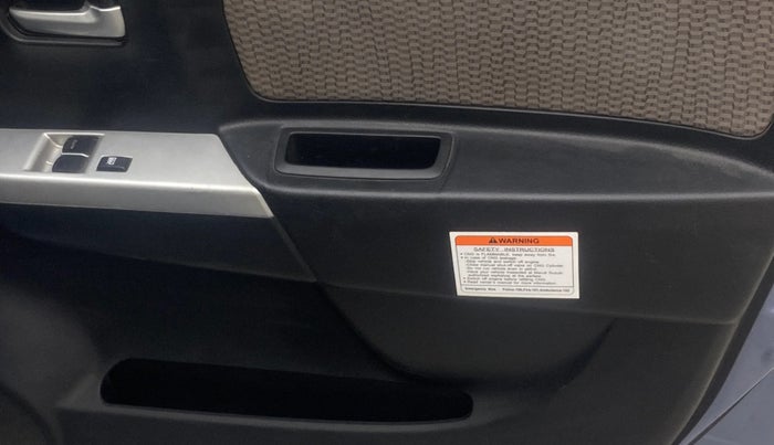 2013 Maruti Wagon R 1.0 LXI CNG, CNG, Manual, 14,611 km, Driver Side Door Panels Control