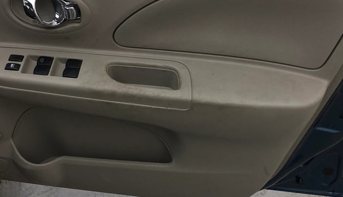 2015 Nissan Micra XL CVT, Petrol, Automatic, 68,776 km, Driver Side Door Panels Control