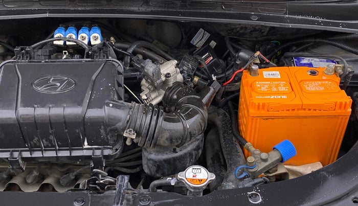 2014 Hyundai i10 SPORTZ 1.2, CNG, Manual, 86,107 km, Engine View - Left